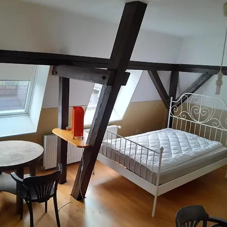 Wg-Zimmer In Villendachgeschoss Nahe Am Bahnhof Heide  Extérieur photo